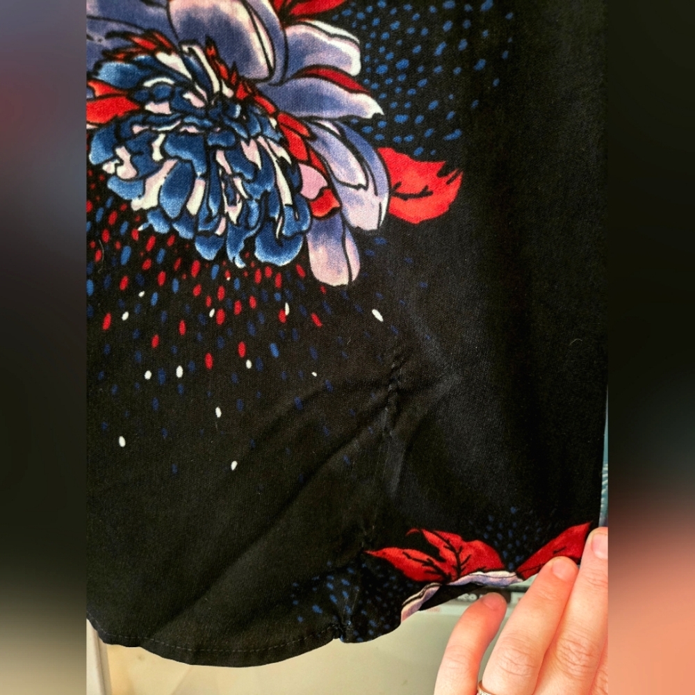 NWT Dex Black Floral Explosion Peony Camisole Sleeveless Top - Picture 12 of 12